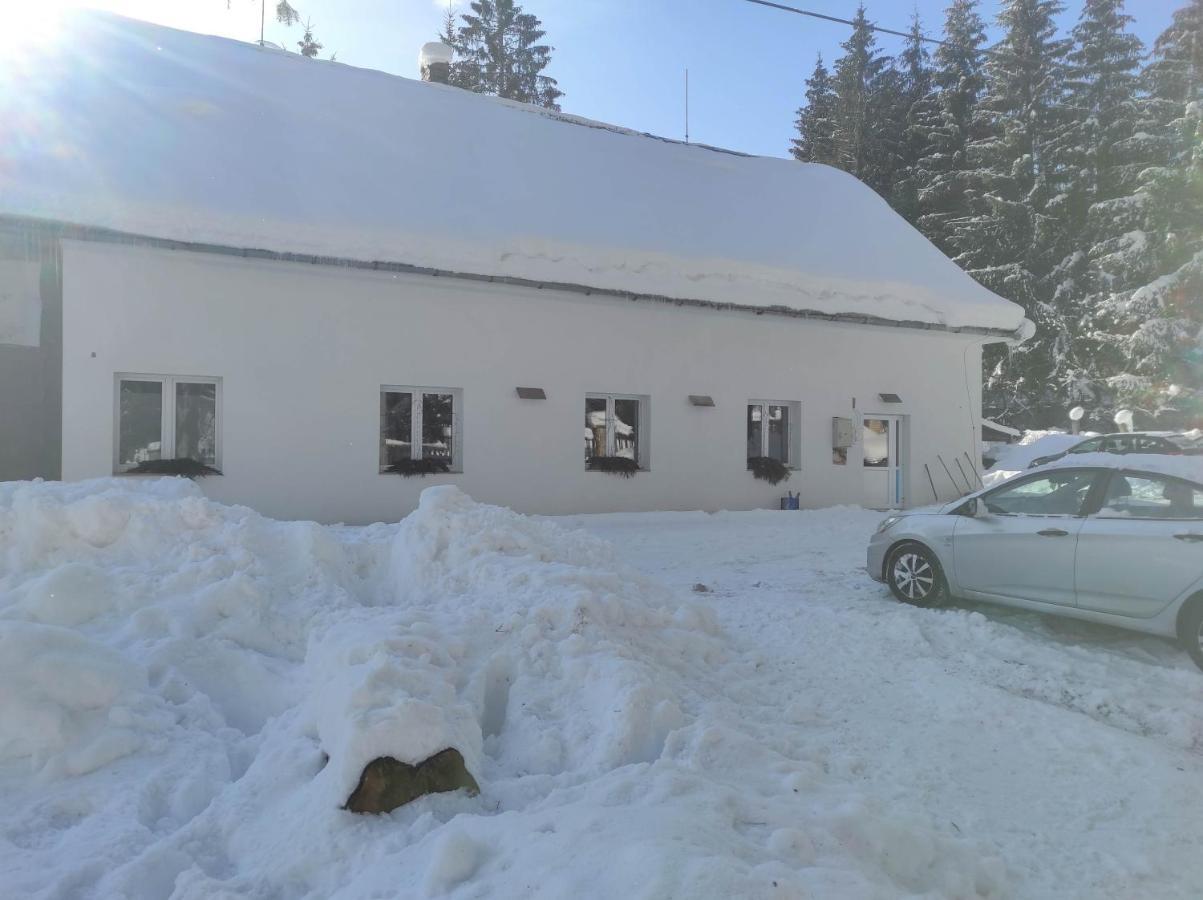 Penzion Smrekovica Ruzomberok Buitenkant foto